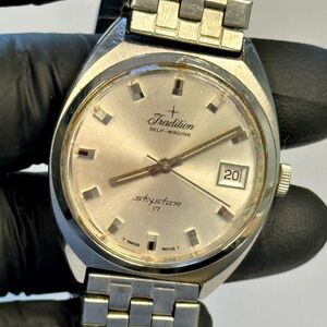 Sears Tradition Skystar Automatic 17-J Date Silver SS Swiss-Made 35mm Watch